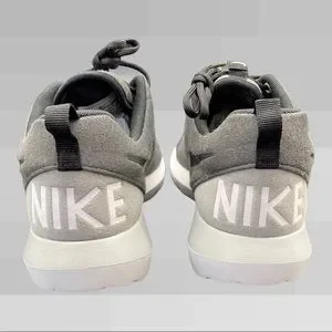 Nike | Shoes | Nike Roshe Run Tech Fleece Limited Edition  display picture 1